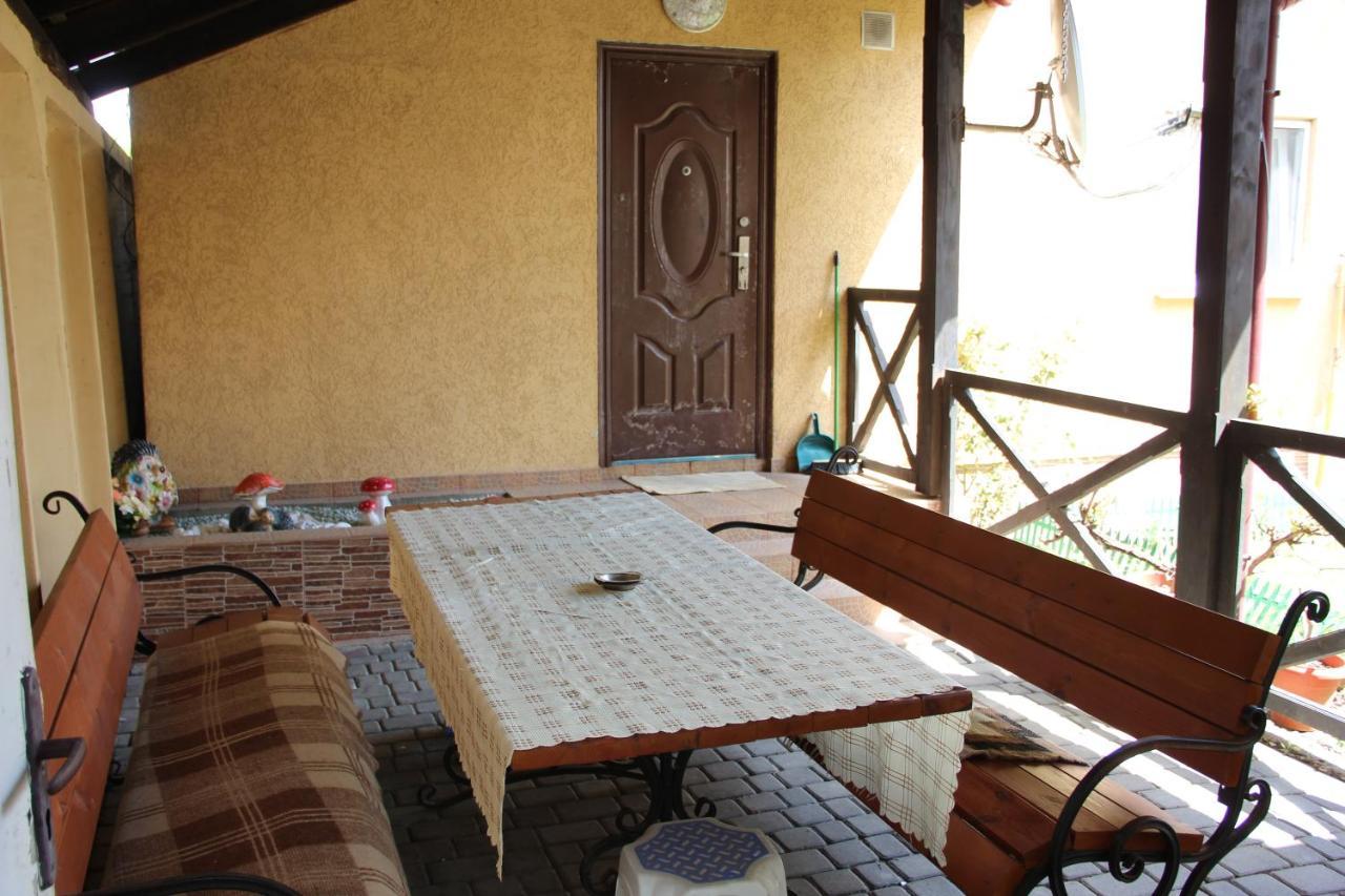 Ferienwohnung Ріточка Berehowe Exterior foto